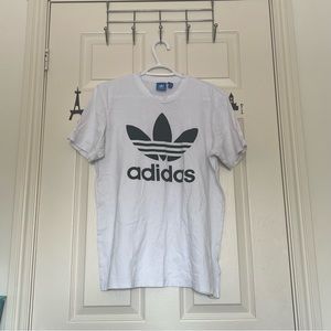 adidas logo t-shirt (M)